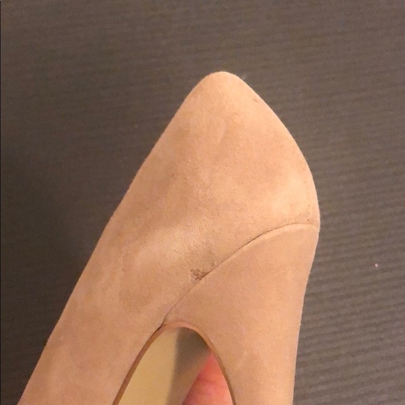 Nude Velvet Pumps - Picture 5 of 6